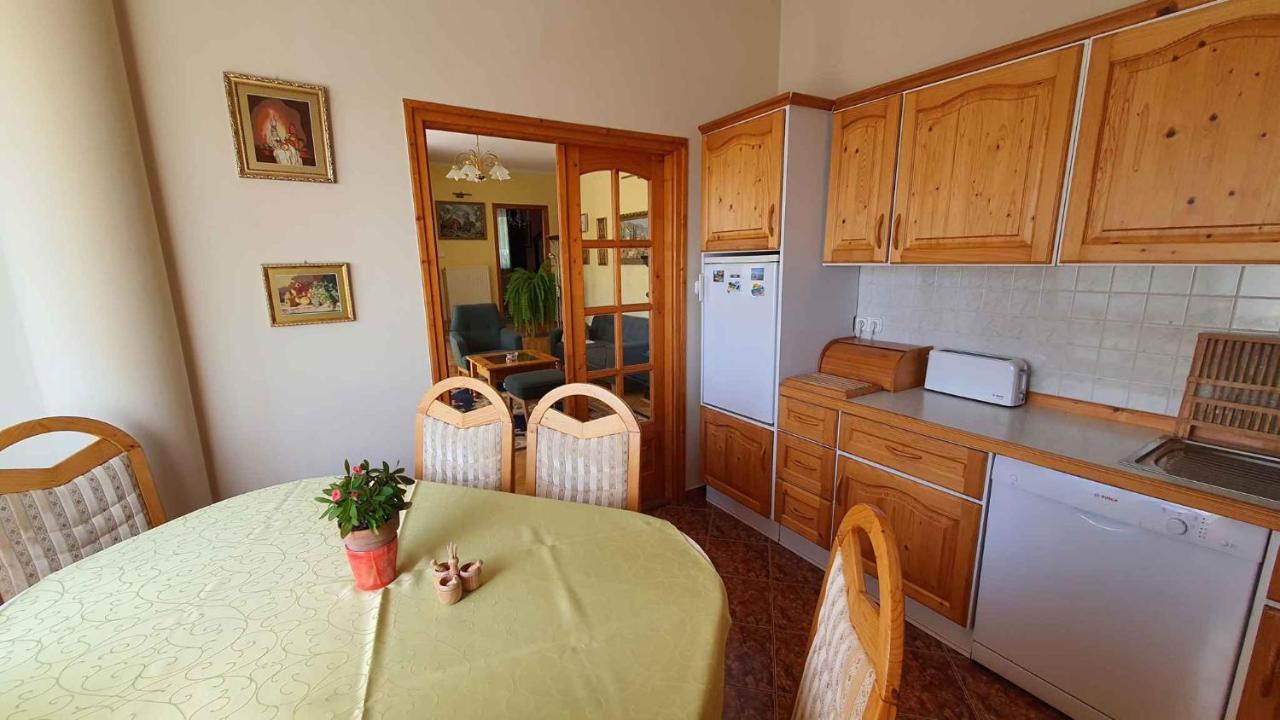 Apartment In Fonyod/Balaton 18580 Exterior photo