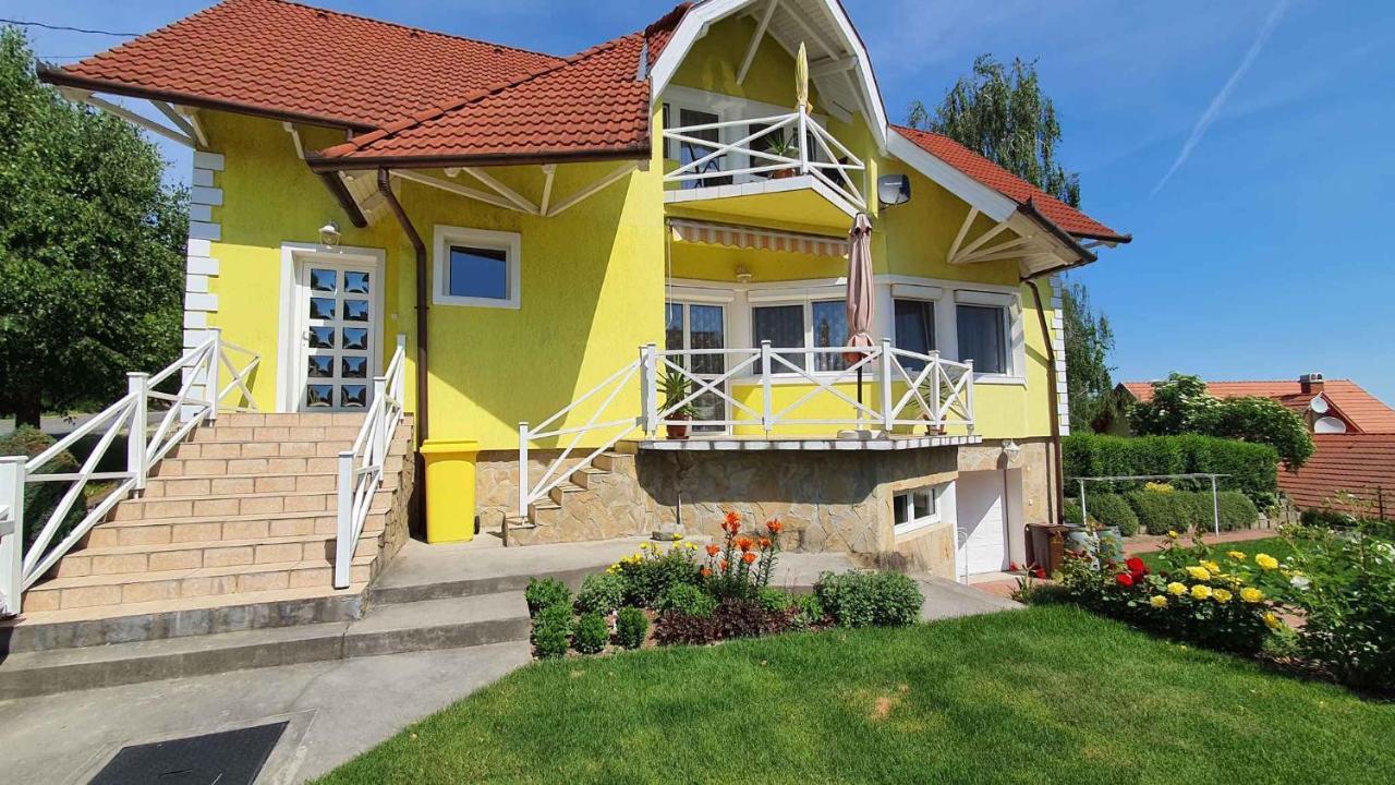 Apartment In Fonyod/Balaton 18580 Exterior photo