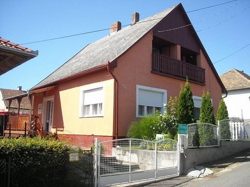 Apartment In Fonyod/Balaton 18580 Room photo
